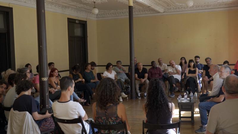 Sessão da Iniciativa dos Comuns «Sejamos realistas, desejamos o impossível»